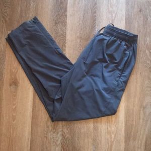 Men’s grey sweatpants